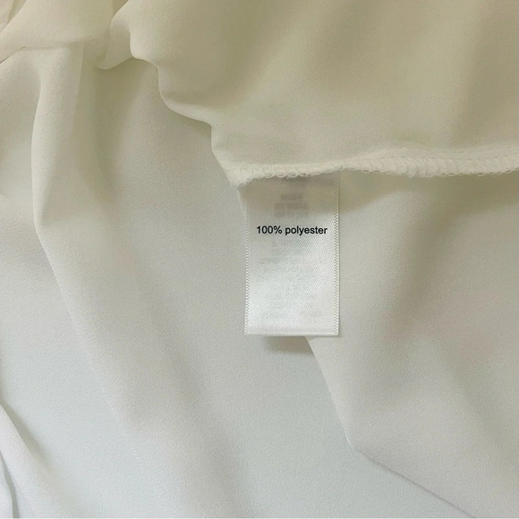 Maurices Solid White Hook & Eye V-neck Short Sleeve Blouse Small Women’s - Picture 13 of 14